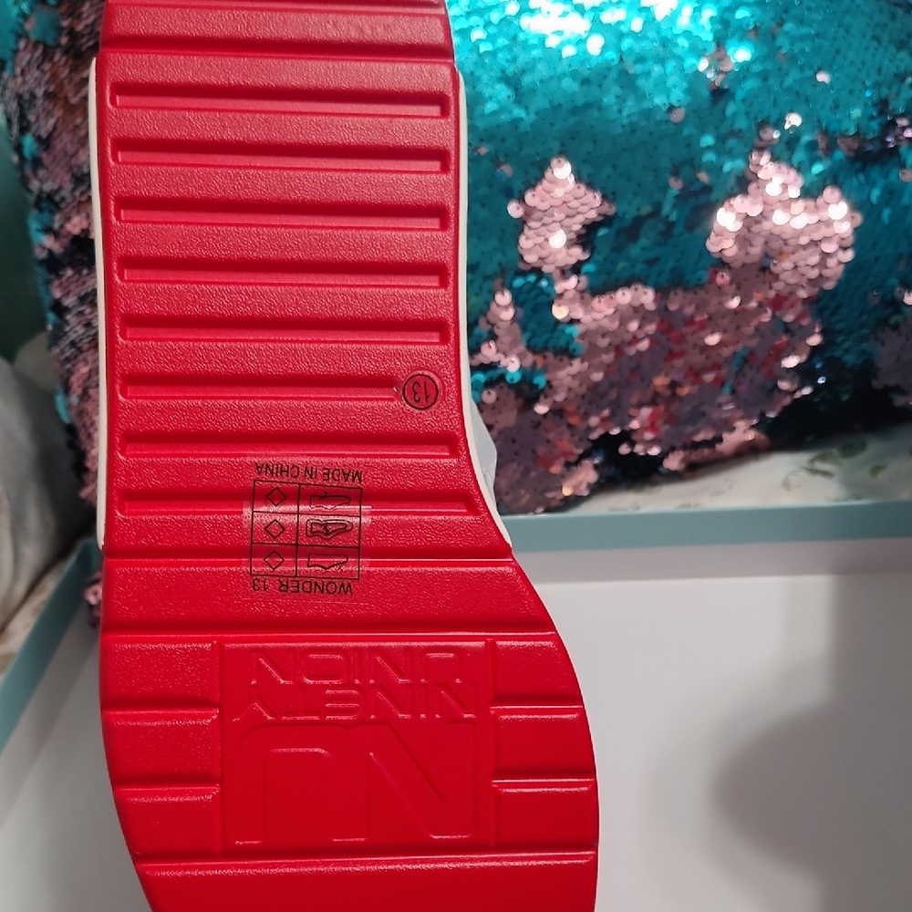 Red and Black Platform Shoes with Chunky Sole - Picture 3 of 6